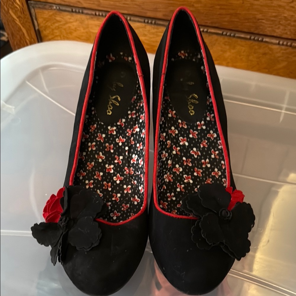 Black and Red Floral Women's Shoes